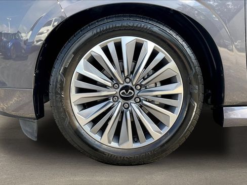 Certified 2025 INFINITI QX80 Luxe AWD/4WD image 34