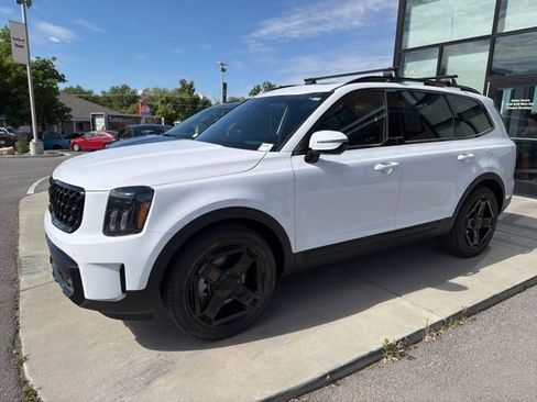 Certified 2025 Kia Telluride SX Prestige X-Line AWD/4WD image 2