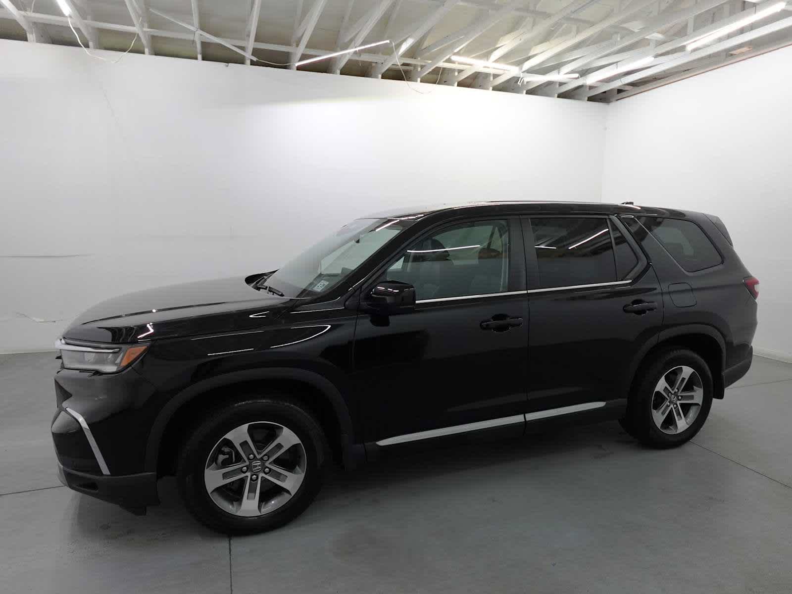 Certified 2024 Honda Pilot EX-L image 8