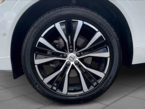 Certified 2023 Volvo XC60 B5 Plus w/ Protection Package Premier image 10