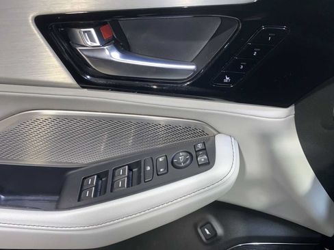 Used 2024 Acura MDX SH-AWD w/ Technology Package image 23
