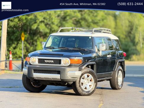 Used 2007 Toyota FJ Cruiser 4WD image 1