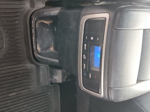 Used 2018 Toyota Highlander SE w/ Protection Package #3 AWD/4WD image 13