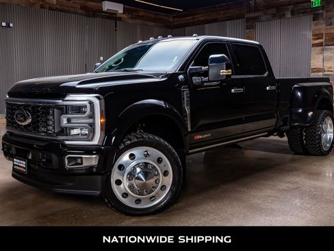 Used 2025 Ford F450 Platinum w/ Platinum Plus Package image 4
