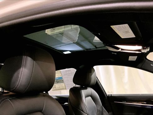 Used 2018 BMW 530i xDrive w/ Premium Package AWD/4WD image 21