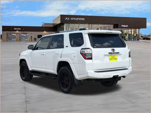 Used 2023 Toyota 4Runner SR5 image 3