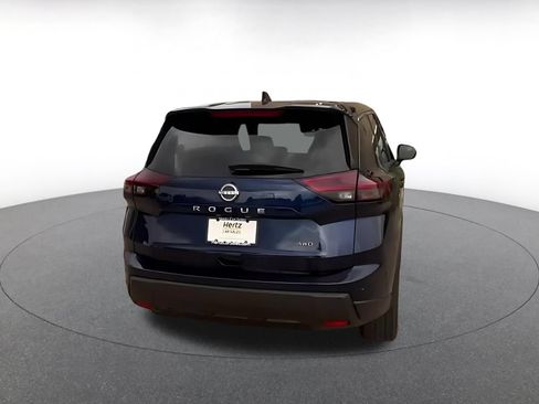 Used 2026 Nissan Rogue SV AWD/4WD image 14
