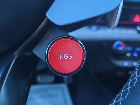 Used 2022 Hyundai Elantra N w/ Preferred Accessory Package image 45