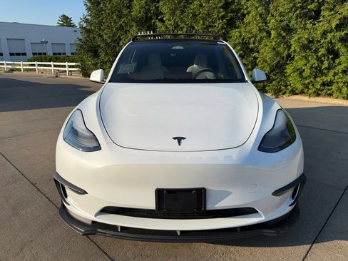 Used 2024 Tesla Model Y Performance AWD/4WD image 6