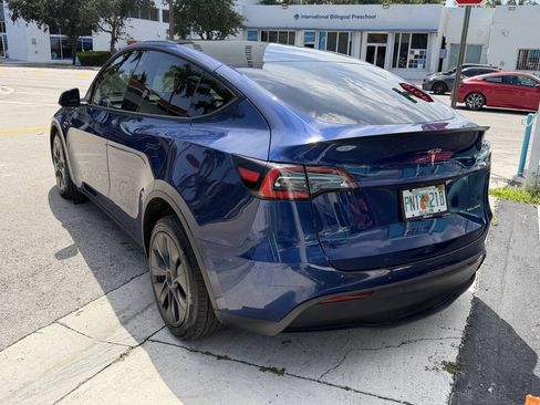 Used 2020 Tesla Model Y Long Range AWD/4WD image 8