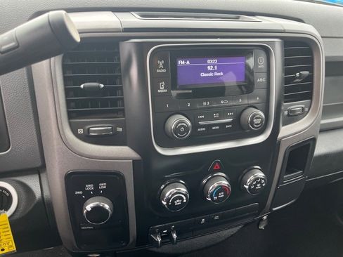 Used 2014 RAM 1500 Express image 12