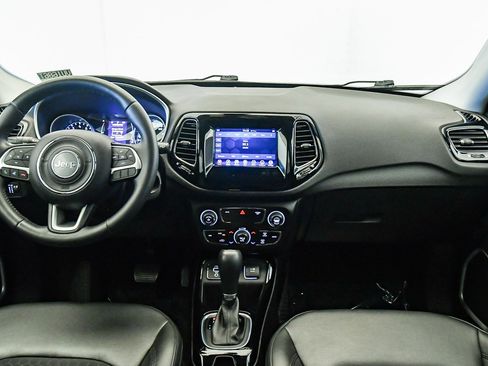 Used 2019 Jeep Compass Altitude image 15