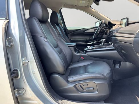 Used 2019 MAZDA CX-9 Touring FWD image 12