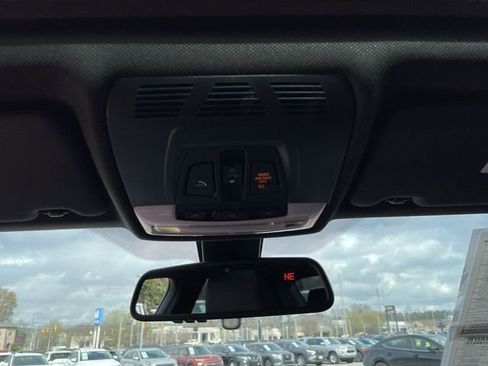 Used 2015 BMW 320i Sedan image 21