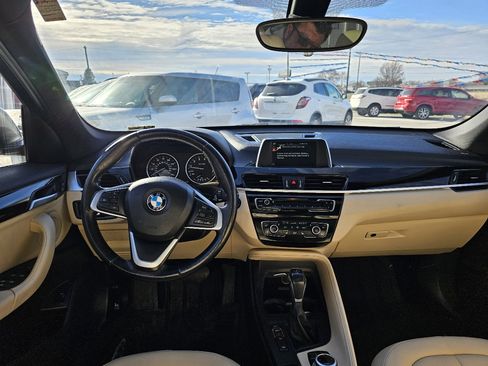 Used 2017 BMW X1 xDrive28i image 3