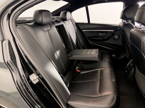 Used 2018 BMW 330e w/ Premium Package RWD image 28