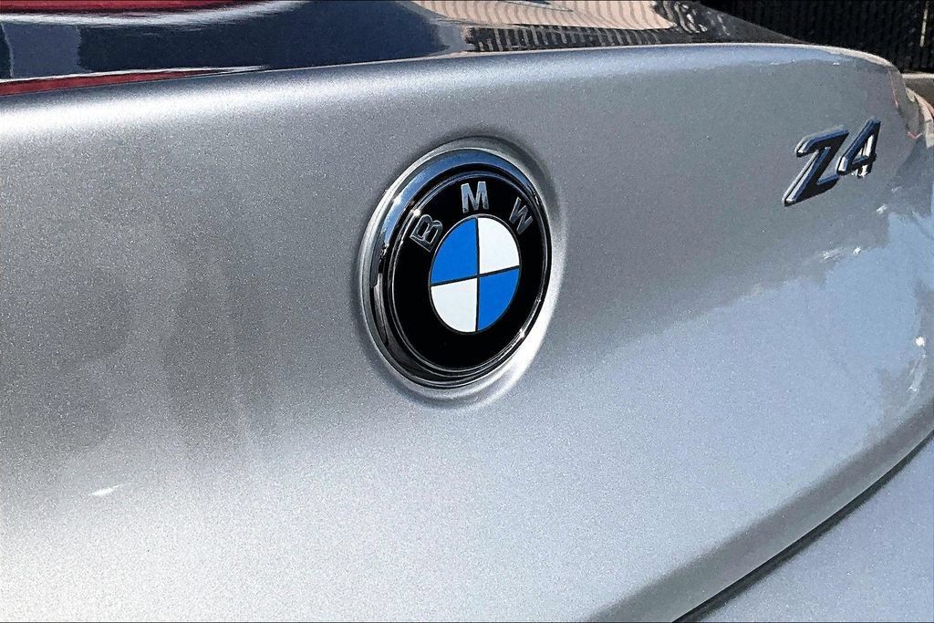Used 2011 BMW Z4 sDrive35i RWD image 31