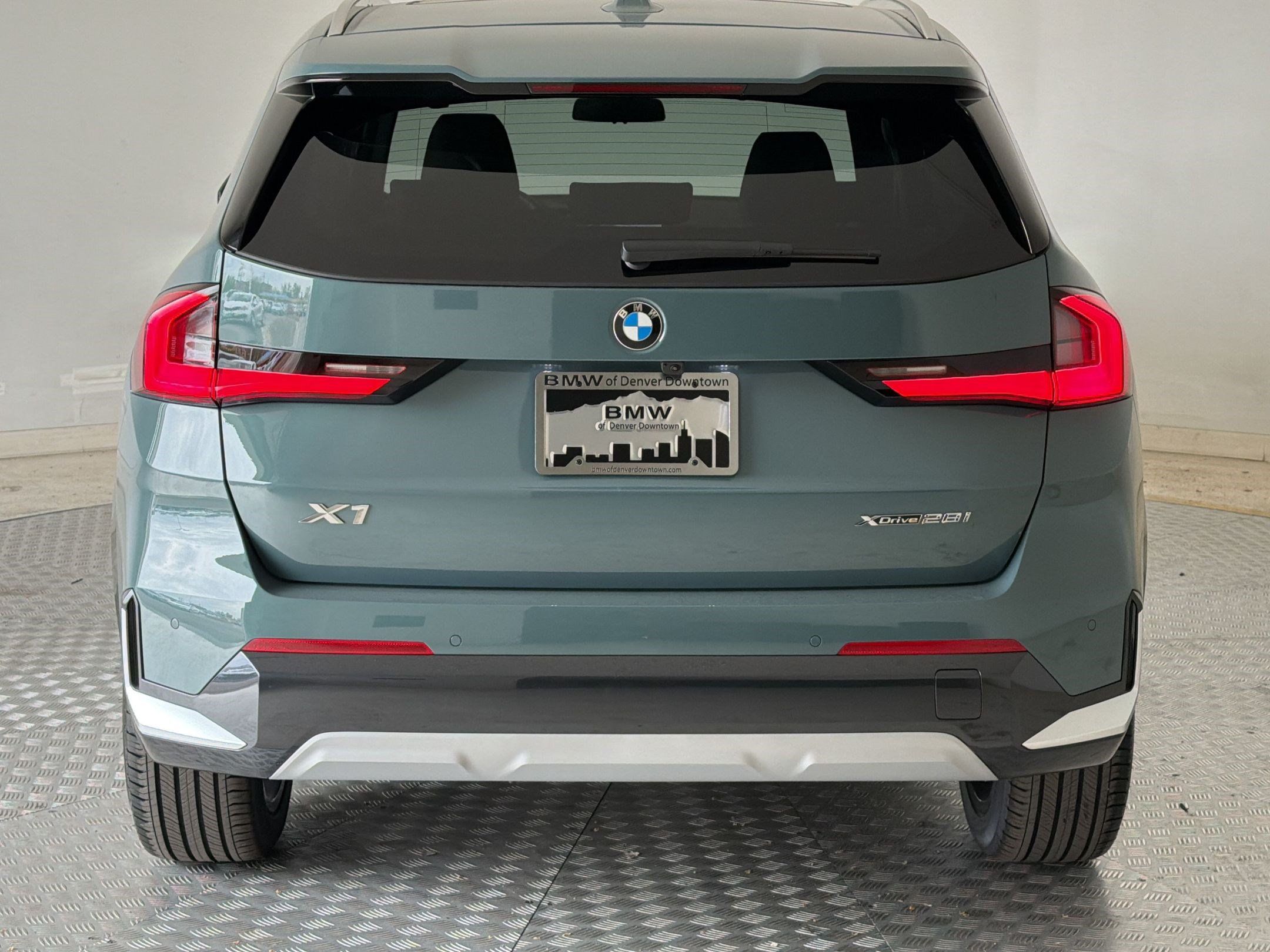New 2026 BMW X1 xDrive28i w/ Technology Package AWD/4WD image 10