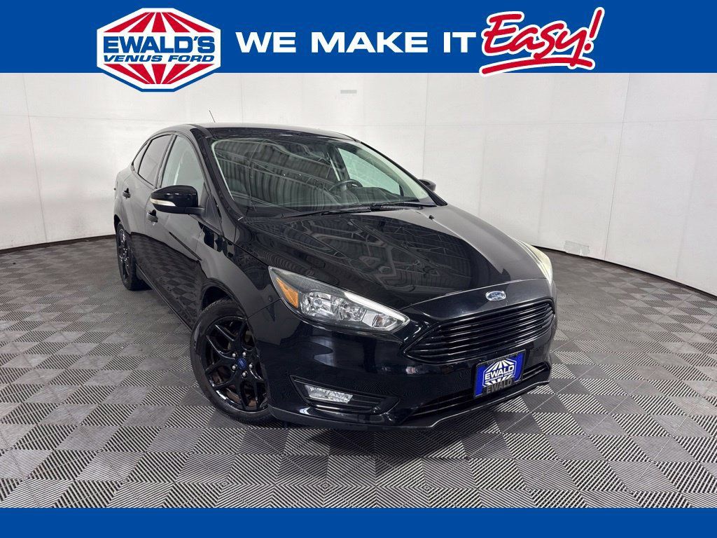 Used 2016 Ford Focus SE FWD image 1