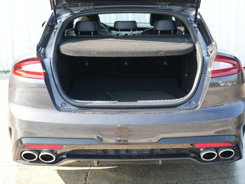 Used 2020 Kia Stinger GT-Line image 9