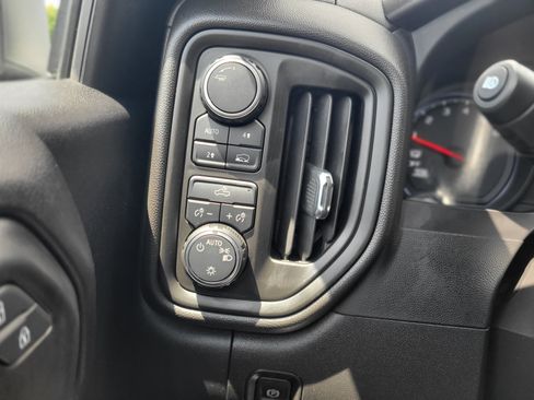 Used 2022 Chevrolet Silverado 1500 Custom AWD/4WD image 20