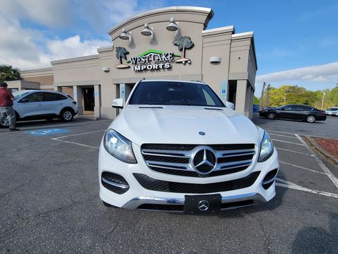 Used 2016 Mercedes-Benz GLE 350 4MATIC w/ Premium Package image 3