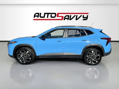 Used 2024 Chevrolet Trax RS w/ Sunroof Package FWD image 4