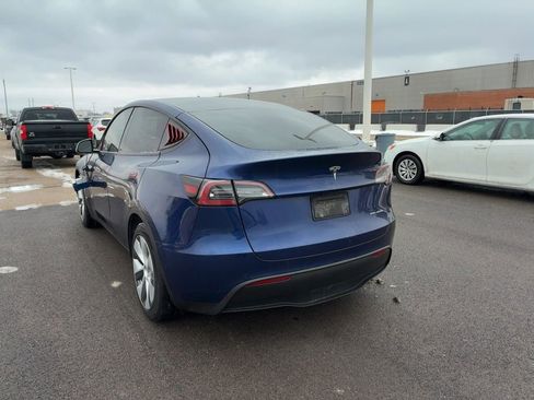 Used 2020 Tesla Model Y Long Range image 3