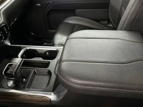 Used 2023 Chevrolet Silverado 1500 RST w/ Redline Edition AWD/4WD image 17