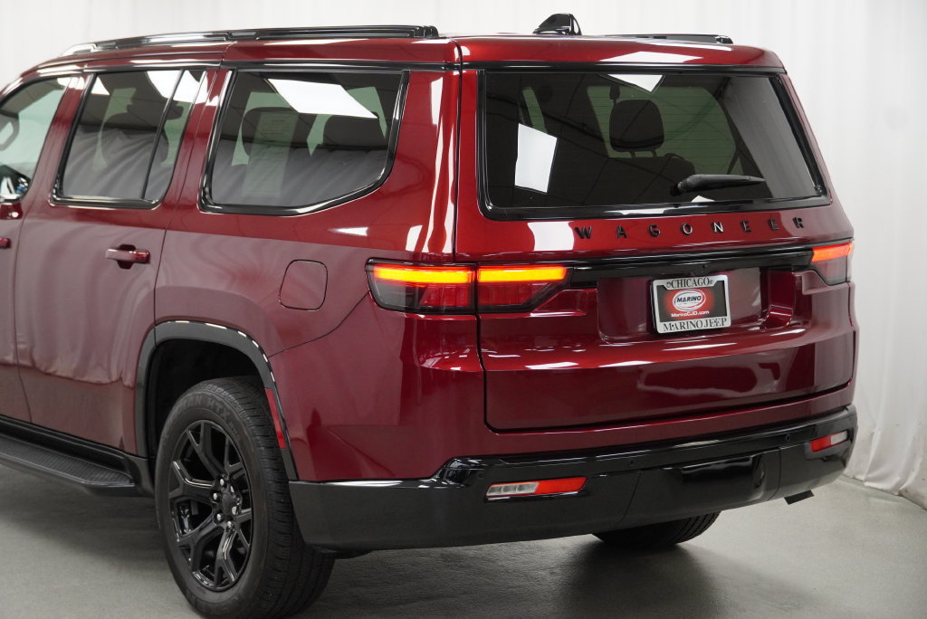 Used 2024 Jeep Wagoneer Series II AWD/4WD image 17