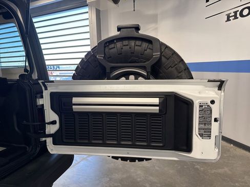 Used 2022 Jeep Wrangler Unlimited Rubicon w/ Xtreme Recon 35" Tire Package image 29