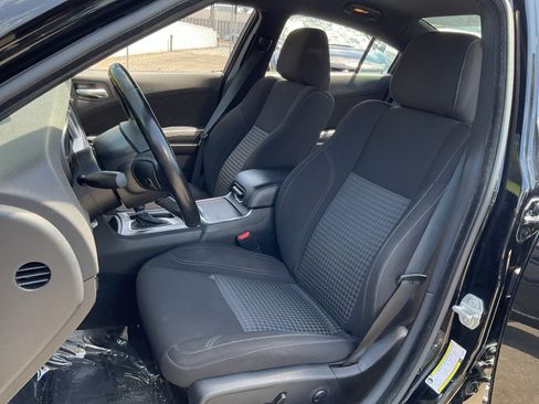 Used 2023 Dodge Charger SXT RWD image 17