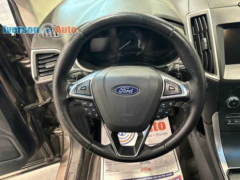 Used 2019 Ford Edge SEL w/ Equipment Group 201A AWD/4WD image 18