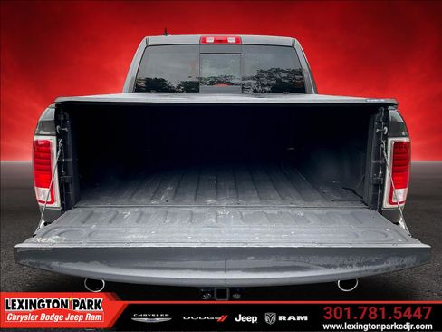 Used 2018 RAM 1500 Laramie w/ Convenience Group AWD/4WD image 7