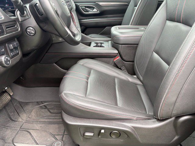 Used 2024 Chevrolet Suburban RST w/ Luxury Package AWD/4WD image 10