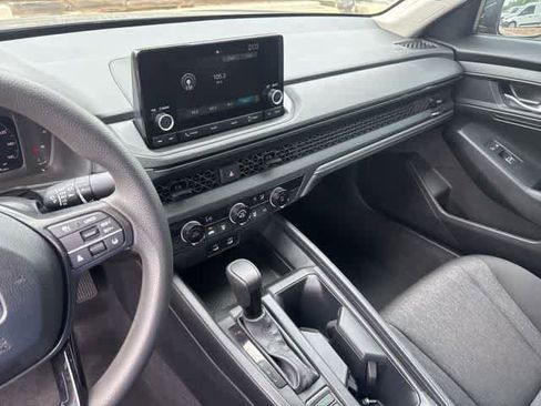Used 2025 Honda Accord LX image 20
