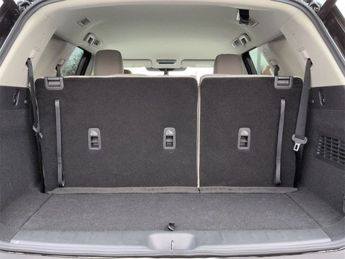 New 2025 Nissan Pathfinder SV image 17