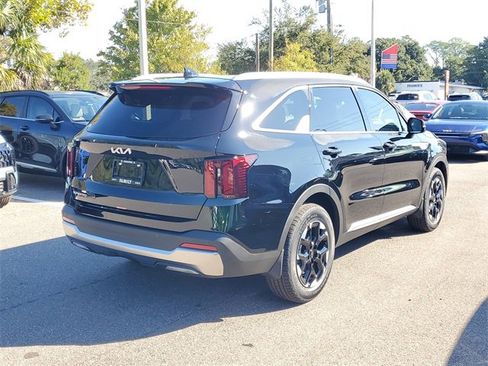 New 2026 Kia Sorento S w/ S Panoramic Sunroof Package image 6