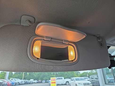 Used 2023 Chrysler Pacifica Touring-L FWD image 64