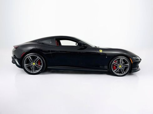Used 2022 Ferrari Roma RWD image 4