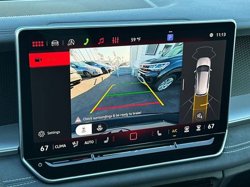 New 2026 Volkswagen Tiguan SE R-Line FWD image 17