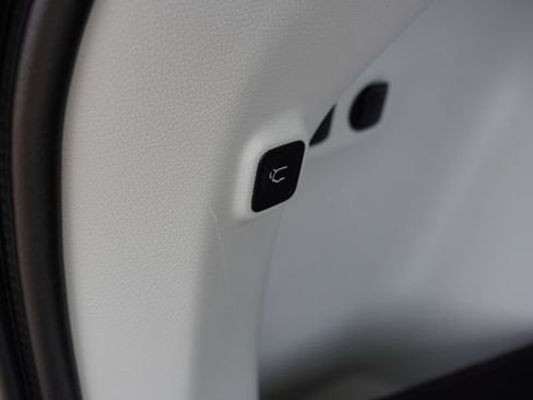 Certified 2020 Jeep Cherokee Limited AWD/4WD image 22