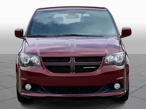 Used 2019 Dodge Grand Caravan GT FWD image 4