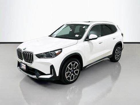 Used 2026 BMW X1 xDrive28i w/ Convenience Package AWD/4WD image 3