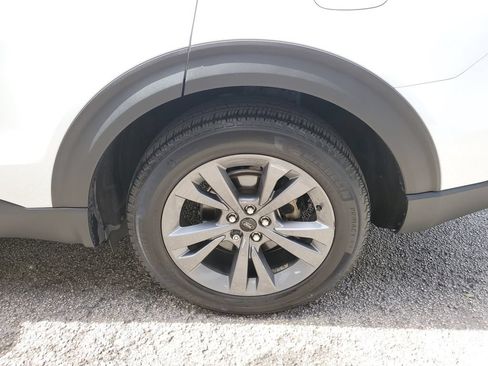 Used 2021 Ford Explorer XLT w/ Equipment Group 202A RWD image 10