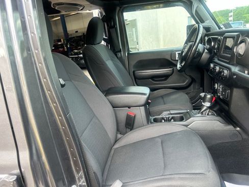 Used 2022 Jeep Gladiator Sport AWD/4WD image 22
