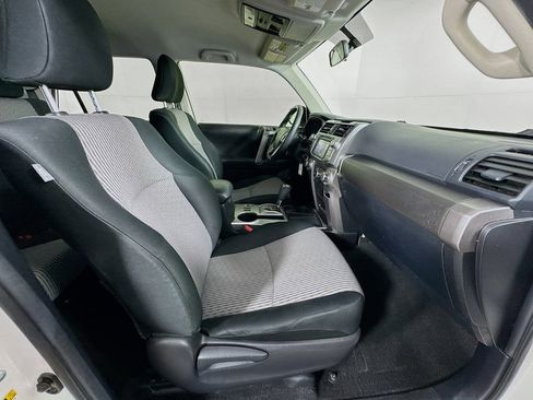 Used 2014 Toyota 4Runner SR5 RWD image 34