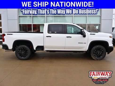 New 2026 Chevrolet Silverado 3500 LT w/ Trail Boss Package image 1