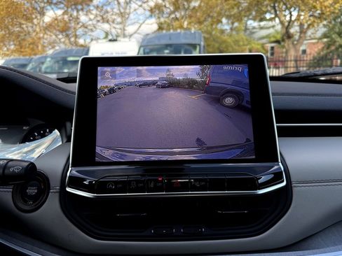 New 2026 Jeep Compass Limited image 18