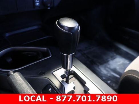 Used 2018 Toyota RAV4 XLE image 27